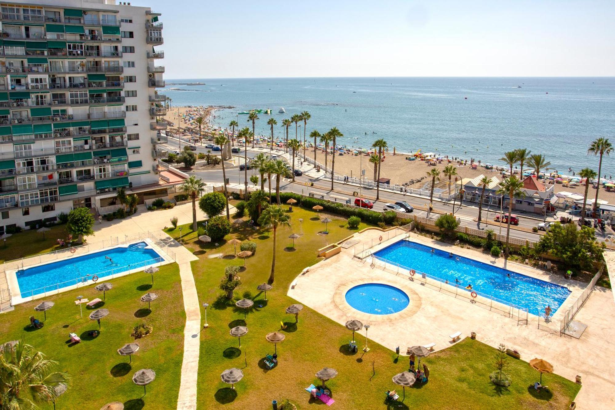 Apartamento Con Vistas Al Mar En ベナルマデナ エクステリア 写真